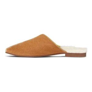 Luvons | Devon Luxe Memory Foam Slippers in Camel